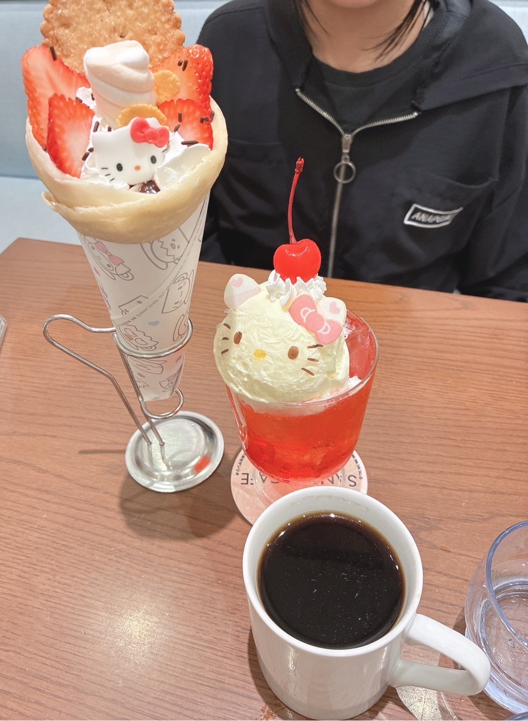 Sanrio cafeへ☕