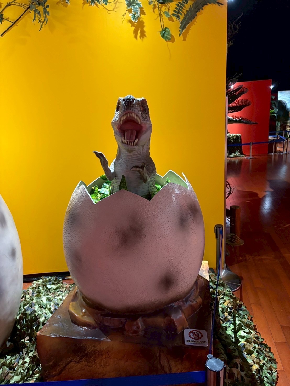 恐竜と触れ合ってきました🦖