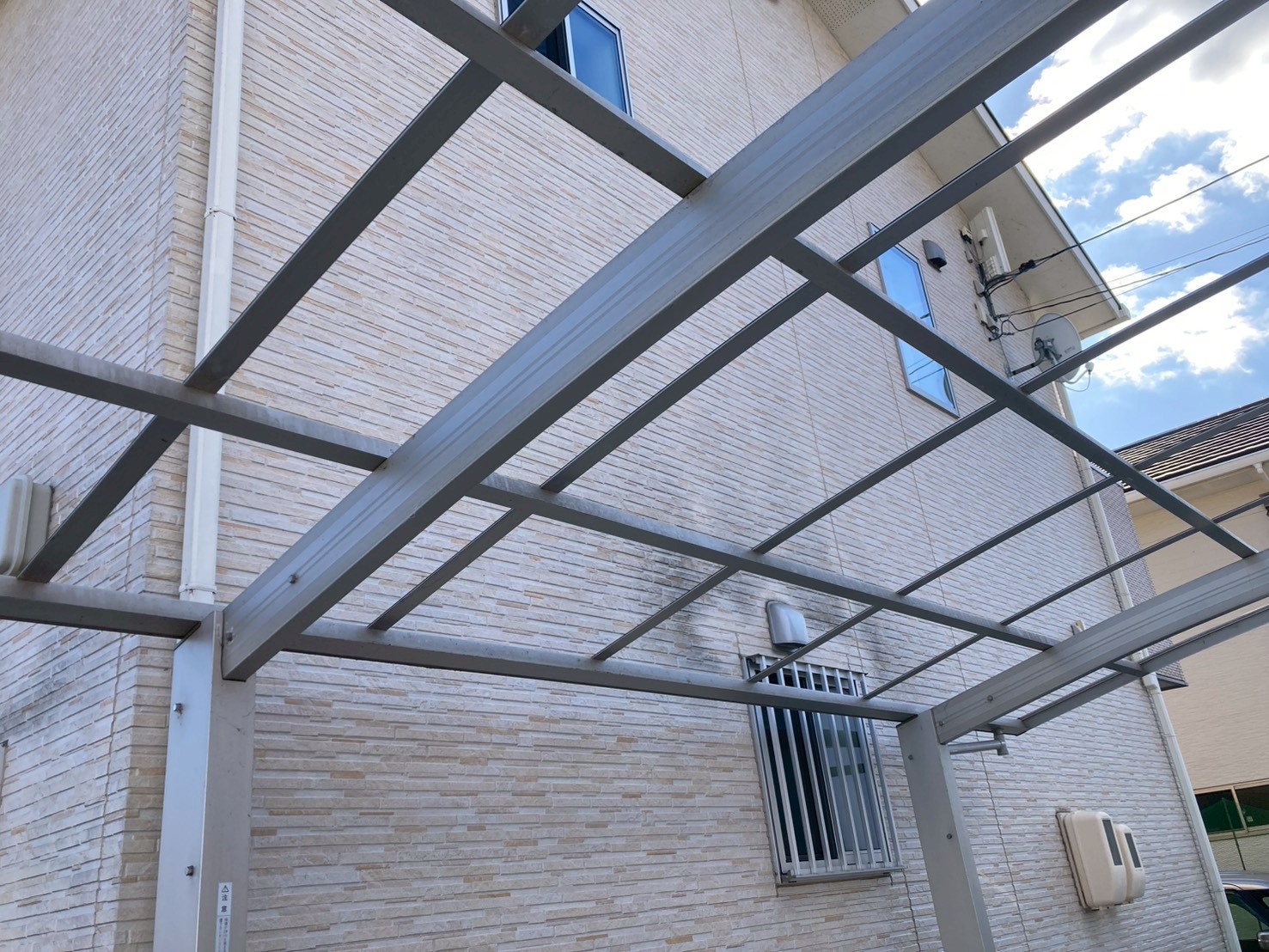 アクリル脱着と取り付けについて