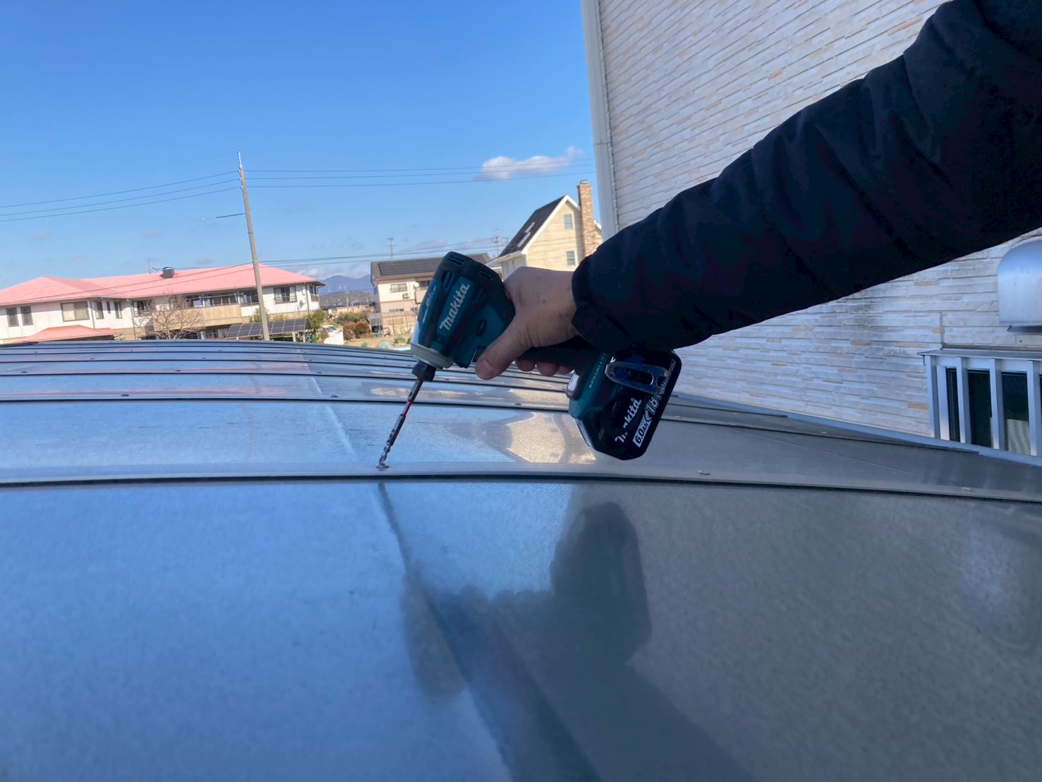 アクリル脱着と取り付けについて